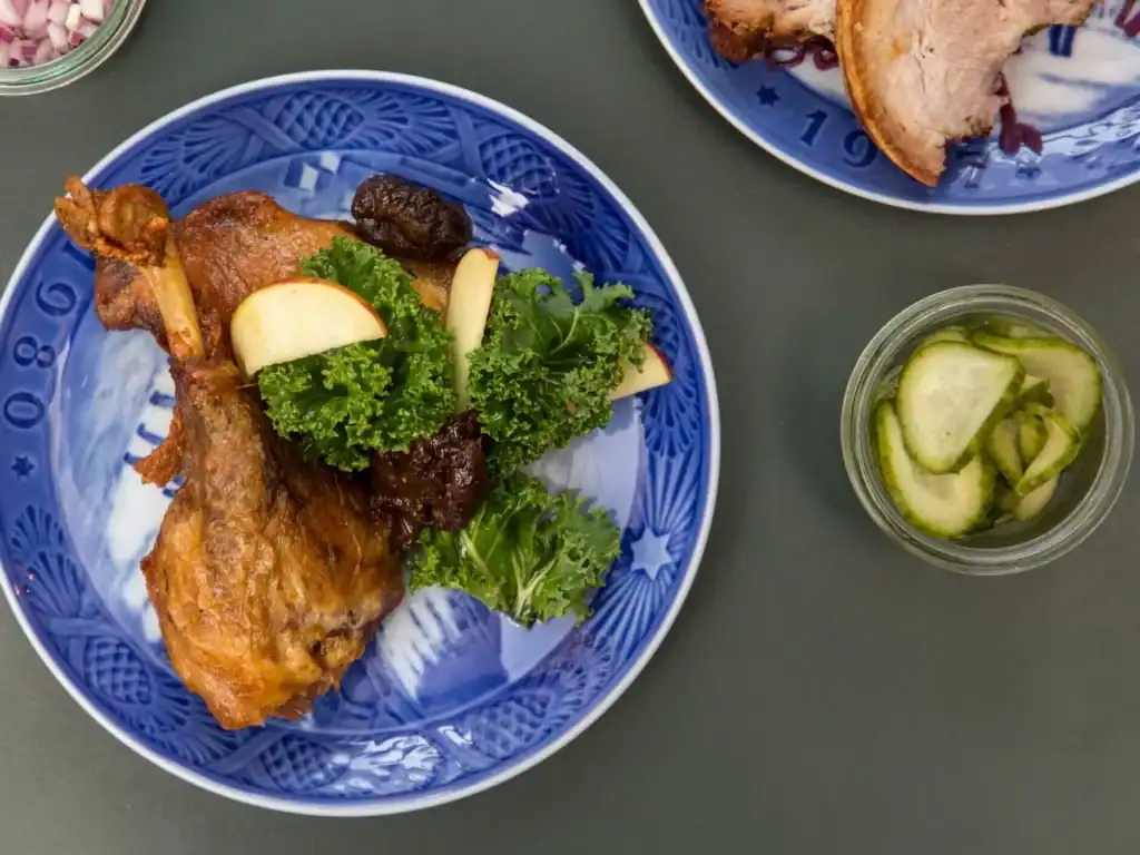 Klassisk andesteg på juleplatte